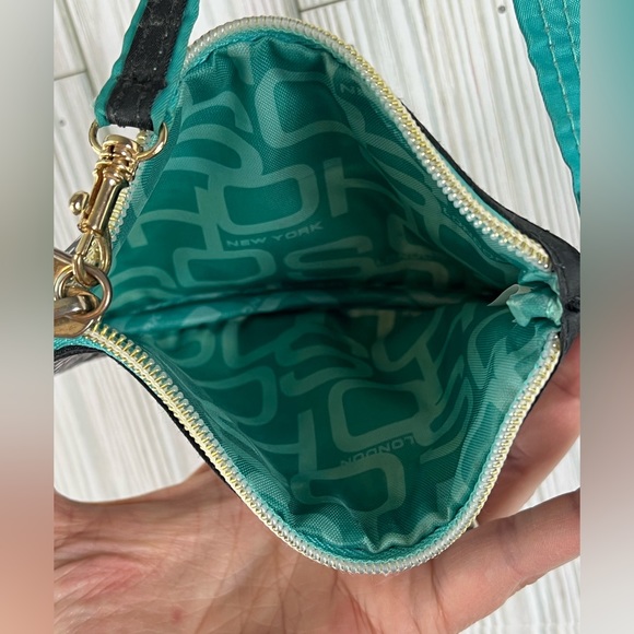 London Soho New York Wristlet - Picture 4 of 4